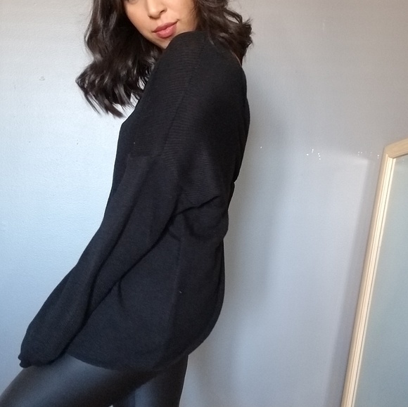 BLACK KNOT FRONT CRISS CROSS BACK SWEATER - Picture 4 of 6